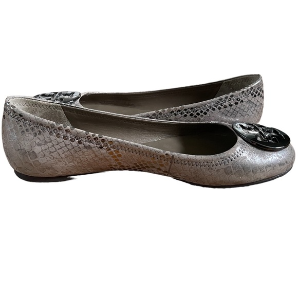 TORY BURCH➕Reva Metallic Cobra Ballet Flats - Picture 3 of 8